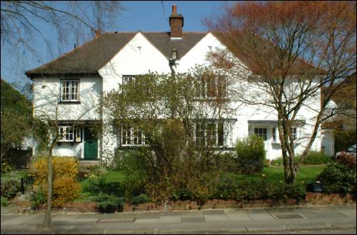 048-50 Hampstead Way